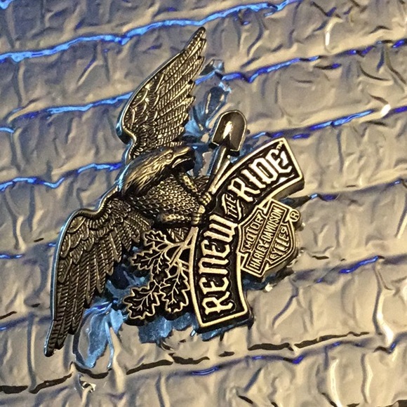 NWT Harley Davidson Pin Collectors RARE - Picture 2 of 9